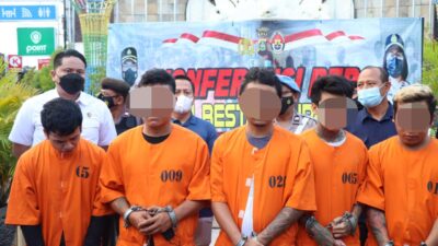Polresta Denpasar Amankan Lima Pelaku Jambret Yang Menyasar Wisatawan Asing