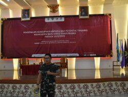 Dandim 0825 Berikan Wasbang Di Stikes Banyuwangi