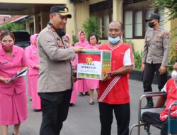 Kapolda Jatim perintahkan Kapolres Jajaran Salurkan Bantu Sosial Bagi Masyarakat Kurang Mampu