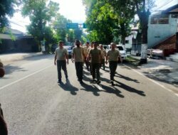 Jaga Kebugaran, Anggota Kodim 0822 Bondowoso Laksanakan Jalan Sehat