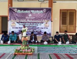 Danramil 0822/11 Tapen, Hadiri peringatan maulid nabi Muhammad Saw di Pendopo Kecamatan