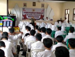 Danramil Tamanan Datangi SMAN 1 Bondowoso