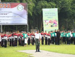 Prajurit dan Persit Kodim Bondowoso Ikuti Gerak Jalan Jaka Sopan 2022