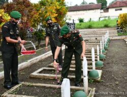 Kodim 0822 Bondowoso Ziarah Rombongan HUT Ke-75 Korem 083/Bdj