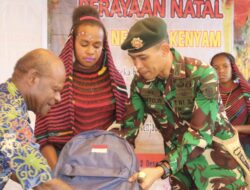 Murid SMP Negeri 1 Kenyam, menjadi Sasaran Satgas Yonif R 514 Kostrad.