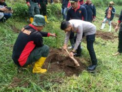 Sinergitas Polres Batu Bersama TNI Gelar Penghijauan