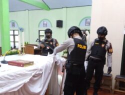 Jelang Ibadah Natal , Polres Blitar Lakukan Sterilisasi di sejumlah Gereja