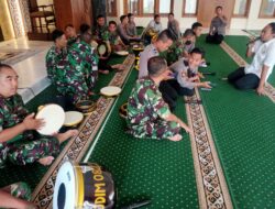 Prajurit Kodim 0822 Dan Polres Bondowoso Latihan Bersama Hadrah