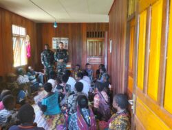 Satgas Yonif R 514 Kostrad Blusukan Ke Gereja Pedalaman Nduga.