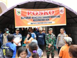 Dandim 0822 dan Kapolres Bondowoso Bersama Forkopimda Melaksanakan Kegiatan Penyaluran Bansos