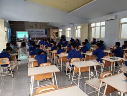 Kasi Humas Polres Bondowoso Laksanakan Penyuluhan Terkait Medsos di SMK 3 Bondowoso