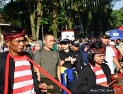 HUT Pol PP Ke-73, Dandim 0822 Bondowoso Ikuti Jalan-Jalan Sehat