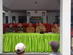 Babinsa Koramil Tenggarang Bondowoso Monitoring Bantuan Hand Sprayer untuk Petani