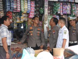 Selama Bulan Suci Ramadhan, Polres Bondowoso Pantau Harga Barang Pokok di Pasar Induk