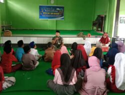 Babinsa Pelda Mustain Berikan Ceramah Hikmah Ramadhan