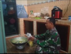 Bulan Ramadhan, Babinsa Curahdami Masak Di Panti Asuhan