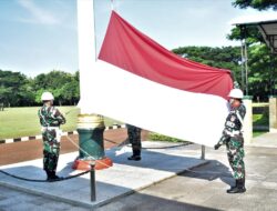 Upacara Bendera Tujuh Belasan Prajurit Brigif Raider 9/DY/2 Kostrad.