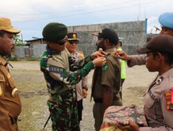 Satgas Yonif Raider 514/SY Ikut Apel Gelar Pasukan Operasi Ketupat Cartenz di Polres Nduga