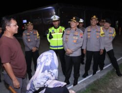 Wakapolda Jatim Cek Posyan di Rest Area Tol Ngawi, Pastikan Mudik Aman dan Berkesan