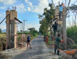 Pembangunan Fisik TMMD 116 Gapura Iconic Desa Kerang Bondowoso