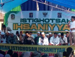 KH Sultan Hasanuddin Jawa Timur Hadiri Istighosah Ihsyaniyah di RTH Desa Sempu Banyuwangi