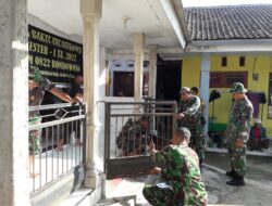 Kodim 0822 Bondowoso Gelar Karya Bhakti TNI Satkowil Pengecatan Mushola