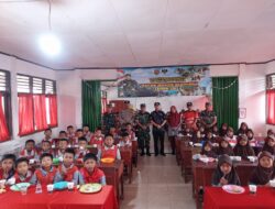 Kodim 0422/LB Gelar Dapur Masuk Sekolah di SD N 2 Way Mengaku.