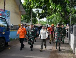 Sektor Karya Bakti Kodim 0822 Bondowoso Bersama Instansi Terkait Dan Relawan