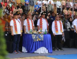 Komandan Kodim 0422/Lampung Barat dampingi Menteri Perdagangan dalam rangka peletekan batu pertama Pasar Tematik Lampung Barat