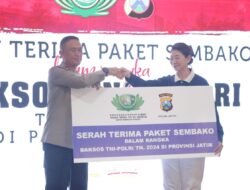 Polda Jatim Terima Paket Sembako dari Budha Tzu Chi untuk Disalurkan Kepada Masyarakat