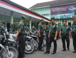 Dandim 0822 Bondowoso Serahkan 140 Unit Sepeda Motor Trail Untuk Babinsa