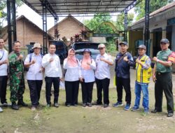 Babinsa Koramil Grujugan Dampingi Survei Tim Rumah Bor