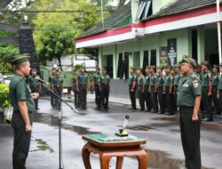 Dandim 0822 Bondowoso Pimpin Upacara Kenaikan Pangkat Periode 1 April 2024 Dan Wisuda Purna Wira