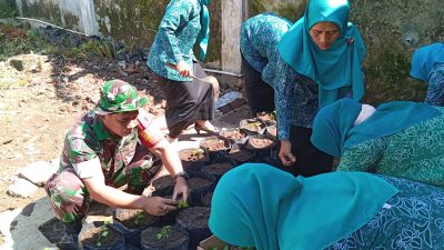 Babinsa Desa Mengok Bersama TP PKK Sukseskan Program Gastancap