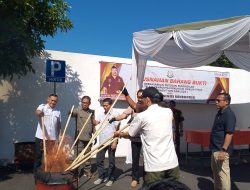Kejaksaan Negeri Bondowoso Musnahkan Sejumlah Barang Bukti Tindak Pidana