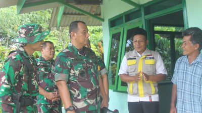 RTLH Selesai 100 % Senyum Bahagia Bercampur Haru Bapak Soihirin Kepada Personil TMMD ke-120 Kodim 0422/LB