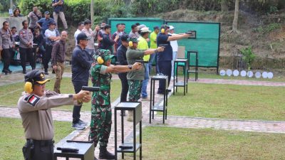 Meriahkan HUT Bhayangkara Ke-78, Dandim 0422/Lampung Barat Ikuti Olahraga Bersama TNI-Polri &Forkopimda