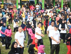 Dandim 0822 Bondowoso Hadiri Jalan Sehat HUT Bhayangkara ke-78