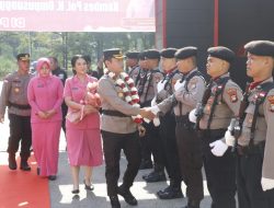 Pisah Sambut Kapolresta Barelang diiringi tradisi welcome dan farewell parade