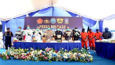 Ungkap Peredaran Narkoba di Batam, Danlantamal IV Hadiri Press Release Kasus Tindak Pidana Narkotika Jenis Sabu Seberat 106 KG