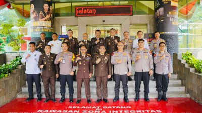 Kapolda Sumsel Berikan Kejutan di Hari Bhakti Adyaksa Ke 64, Harap Sinergitas Semakin Solid