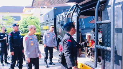 Berangkatkan 170 Personel BKO Operasi Mitigasi Karhutla, Kapolda Sumsel : Segera Padamkan Api Sebelum Membesar