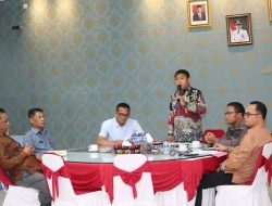 Rapat Koordinasi Pembinaan Hukum Penggunaan Dana Desa dan ADD di Kecamatan Siborongborong