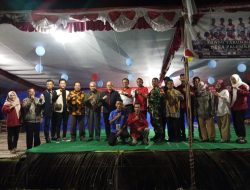 Malam puncak Memperingati HUT RI ke-79, Desa Palem Raya Bagikan Hadiah