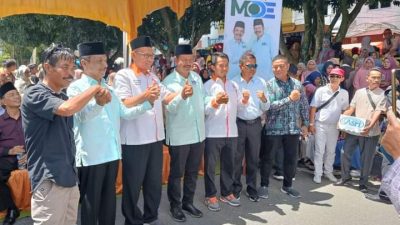 Ribuan Masyarakat Pasaman Banjiri Kota Lubuk Sikaping Antarkan Pasangan MODE Daftar ke KPU