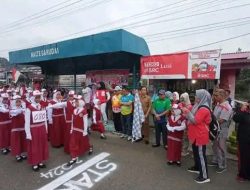 Pj Wali kota Lepas Peserta Lomba Gerak Jalan Tingkat SD Putri