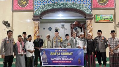 Kapolres Banyuasin Laksanakan Safari Subuh Keliling dan Jum’at Curhat