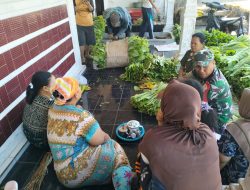 Babinsa Maesan Beri Motivasi Ke Petani Tembakau