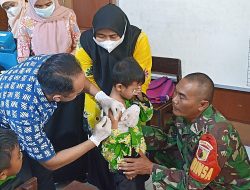 Babinsa Koramil 14 Prajekan Dampingi Kegiatan BIAS di SD Prajekan Lor