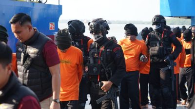 Kementrian Imigrasi Dan Pemasyarakatan Pindahkan 64 Orang Narapidana SUMUT Ke Nusakambangan